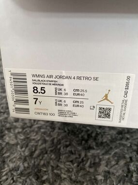 WMNS Air Jordan 4 Retro SE - Sail/Black-Starfish